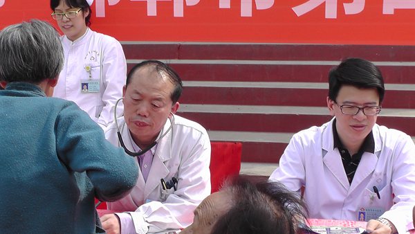 5.12��ʿ�ں�������ҽԺ����